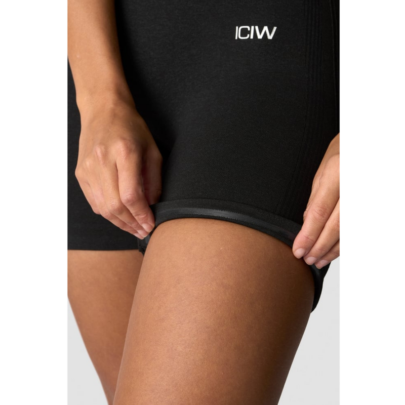 Soft Seamless Shorts, Black-Naisten trikoot ja leggingsit-ICANIWILL-XS-Aminopörssi